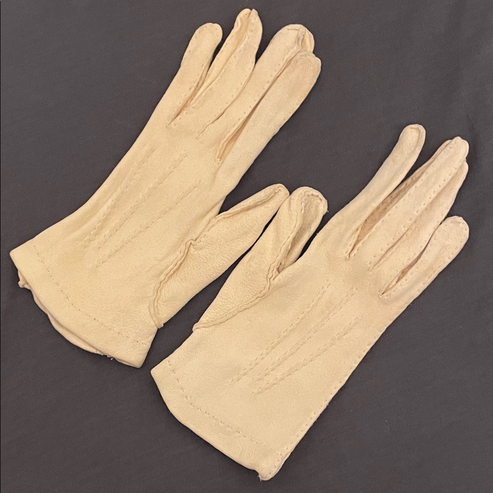 Women’s Vintage Leather Gloves, Made in Italy, Size 6.5